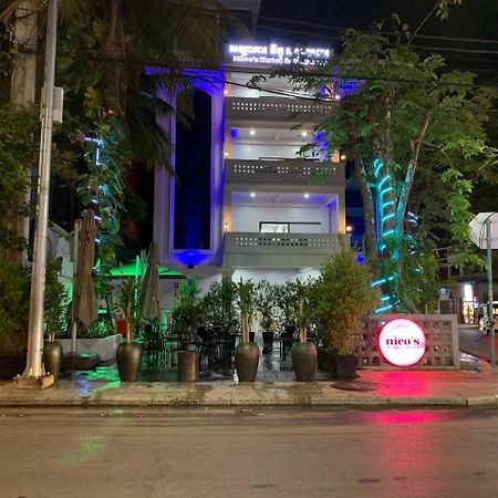 Nico'S Hotel And Skybar Siem Reap Eksteriør billede