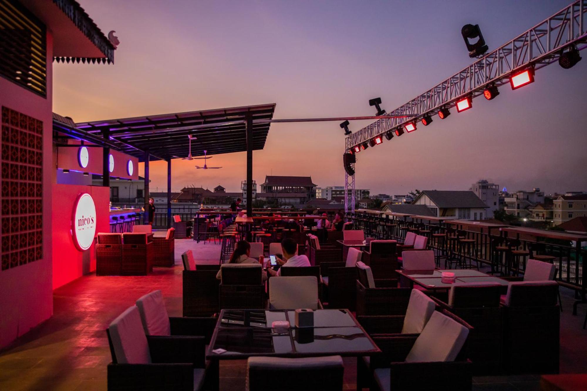 Nico'S Hotel And Skybar Siem Reap Eksteriør billede
