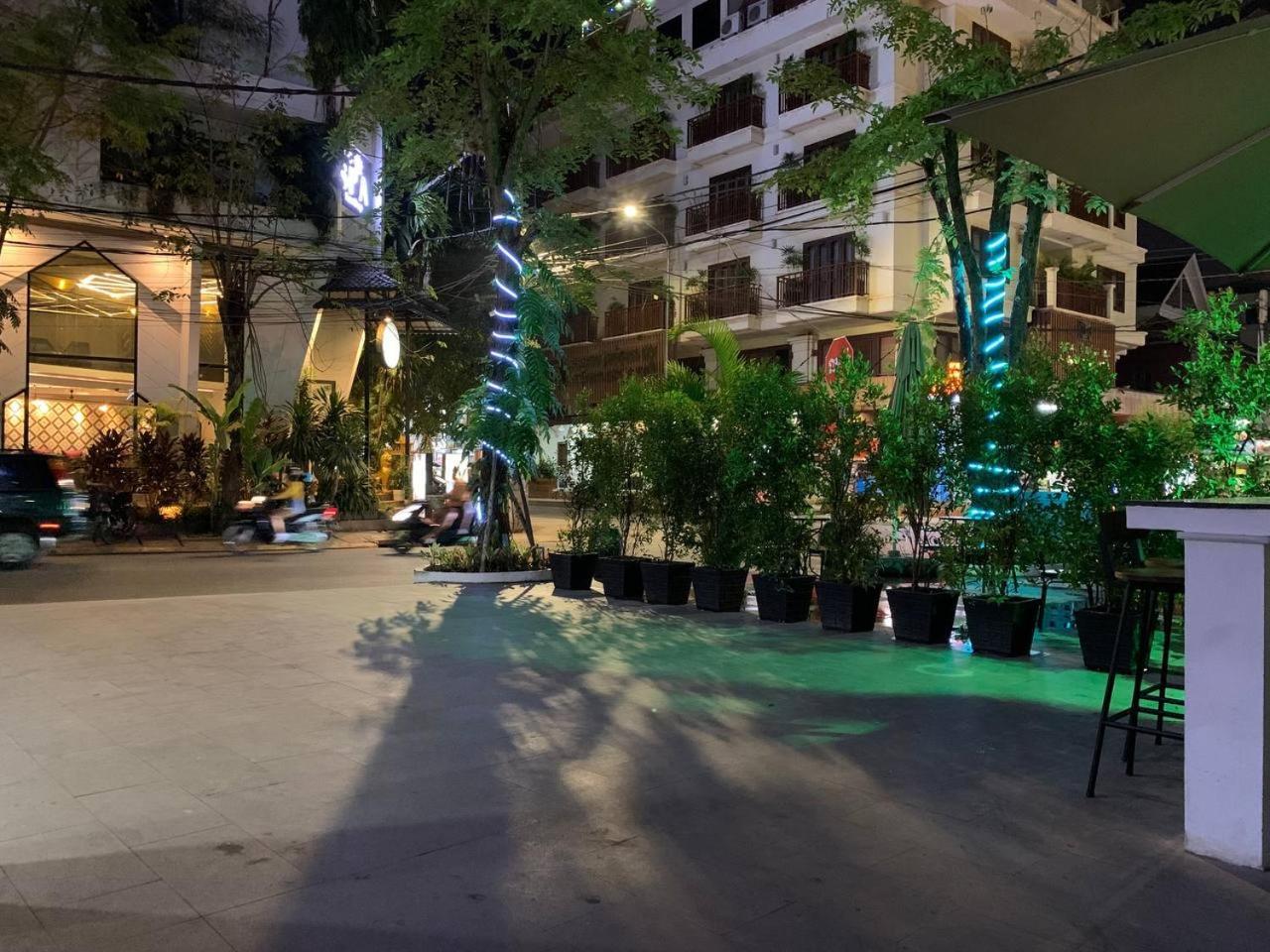 Nico'S Hotel And Skybar Siem Reap Eksteriør billede